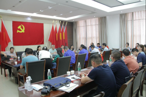 襄阳市委巡察办、爱体育在线注册（中国）官方网站重工党支部联合开展5月份主题党日活动